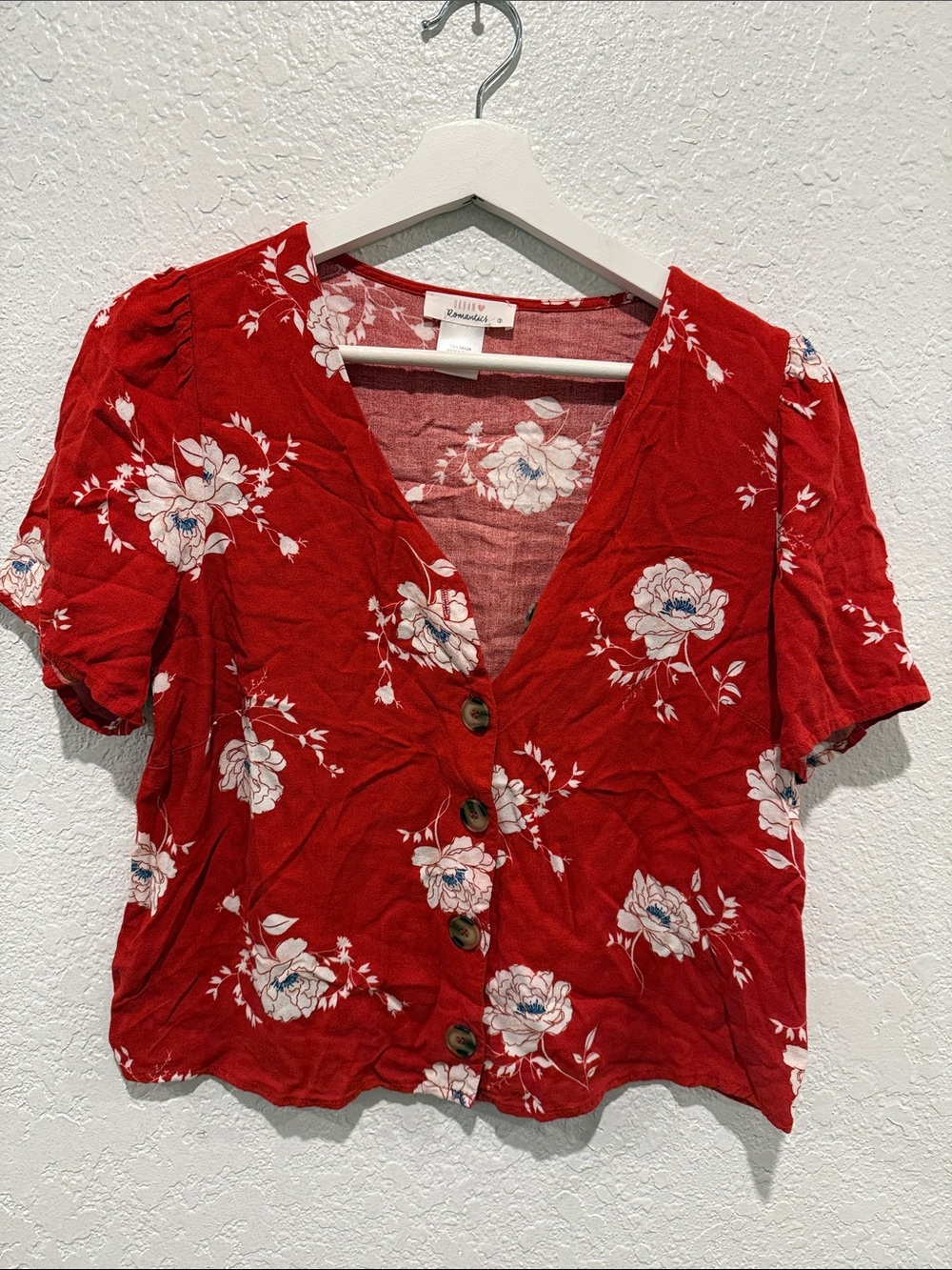 Kimchi Blue Red Floral Button-Front V-Neck Crop Top